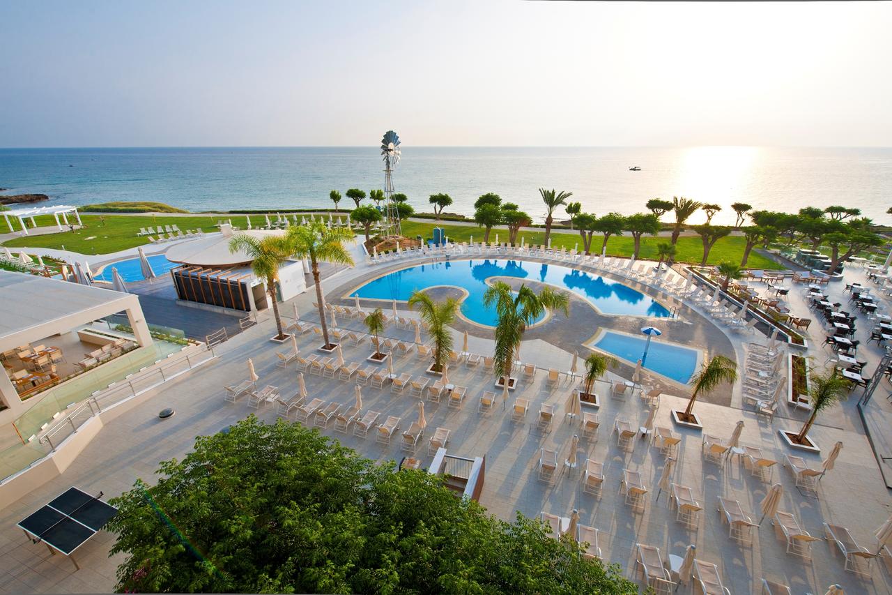 Pernera Beach 4*